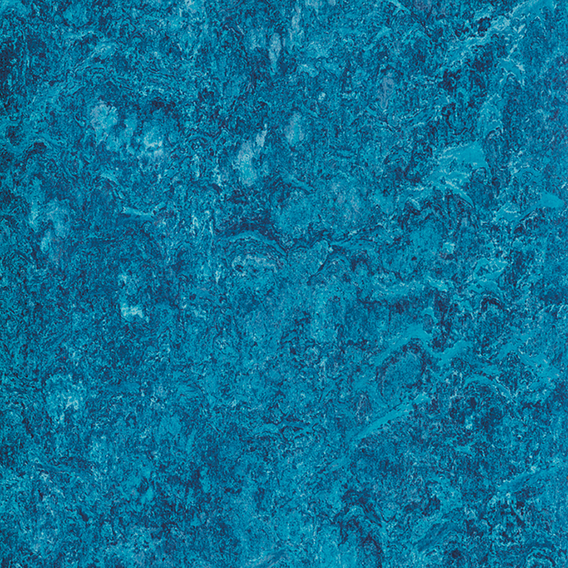 Odolnosť voči škvrnám a nízkonákladová heterogénna podlaha