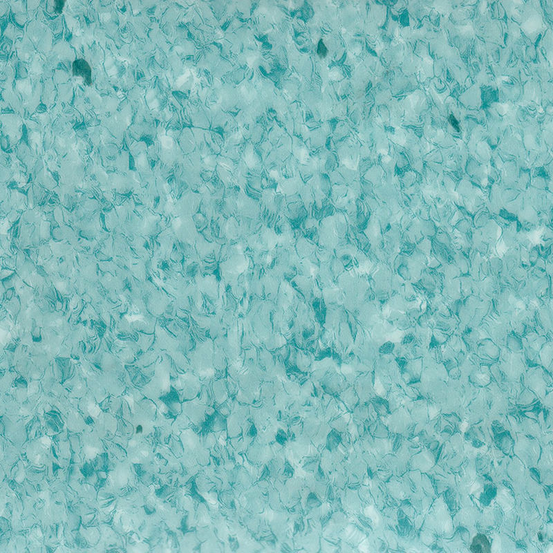 Heterogénna podlaha s vysokou životnosťou a odolnosťou voči škvrnám